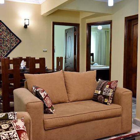 Two-Bedroom Apartment At Mohamed Farid Street El El Cairo Exterior foto