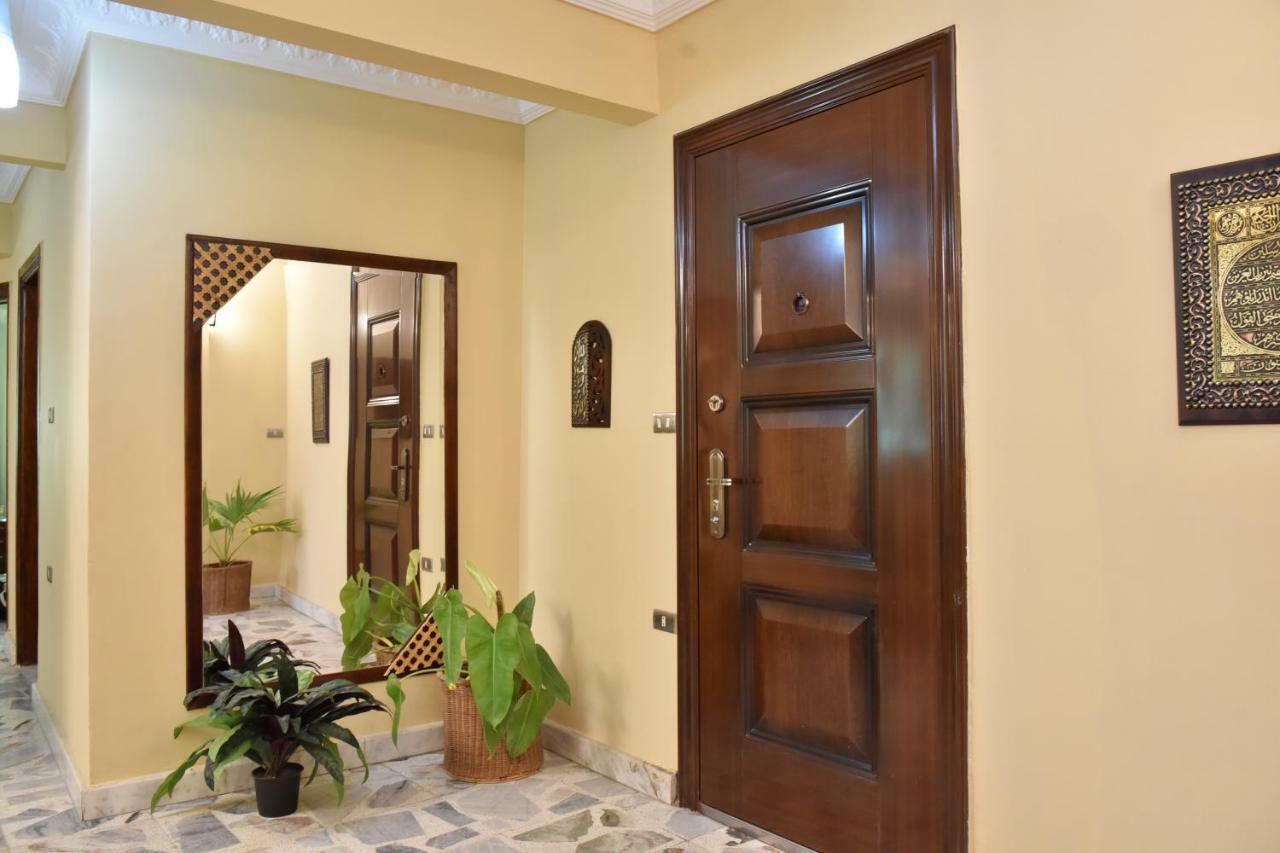 Two-Bedroom Apartment At Mohamed Farid Street El El Cairo Exterior foto
