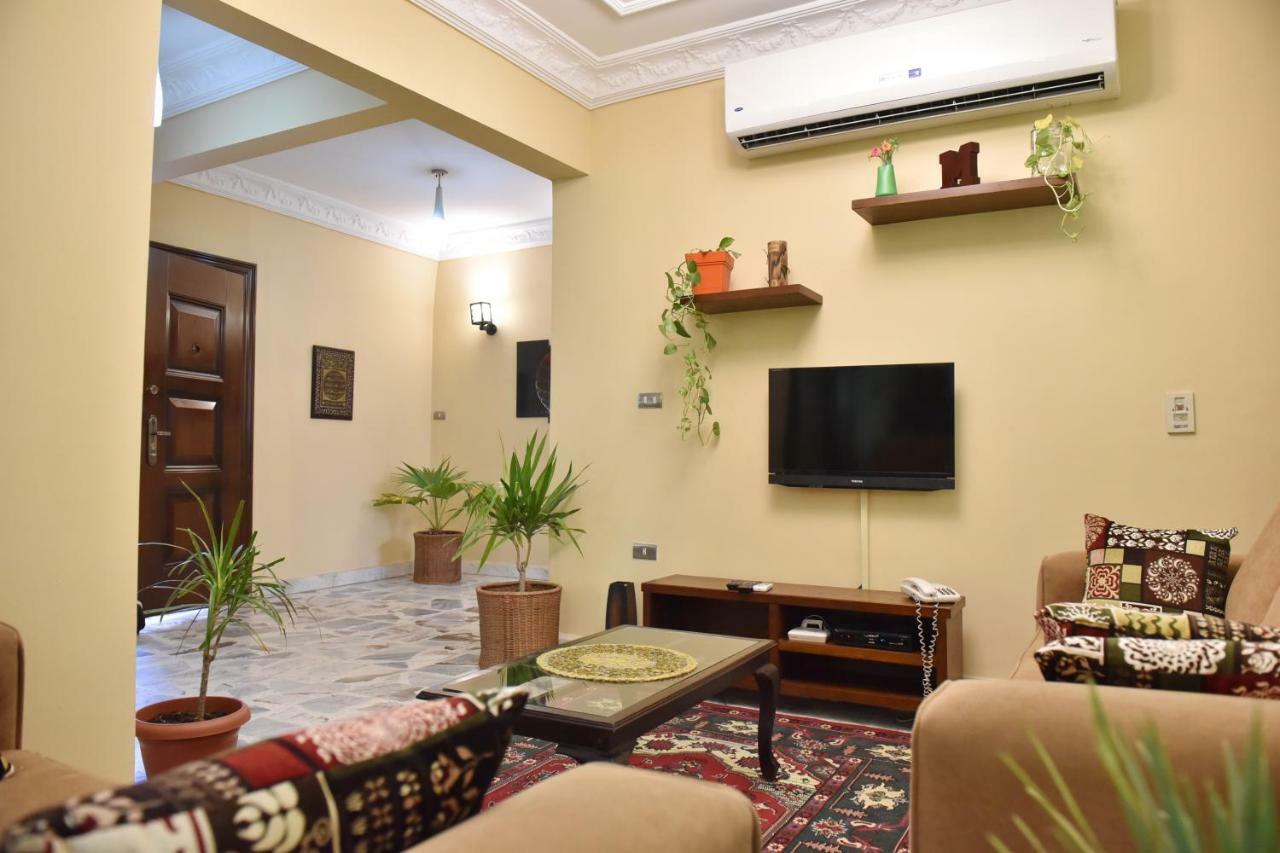 Two-Bedroom Apartment At Mohamed Farid Street El El Cairo Exterior foto