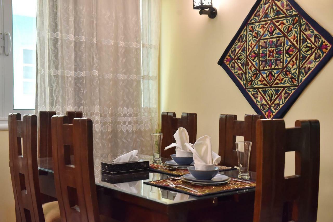 Two-Bedroom Apartment At Mohamed Farid Street El El Cairo Exterior foto
