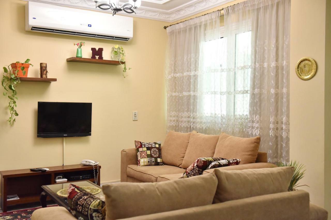 Two-Bedroom Apartment At Mohamed Farid Street El El Cairo Exterior foto