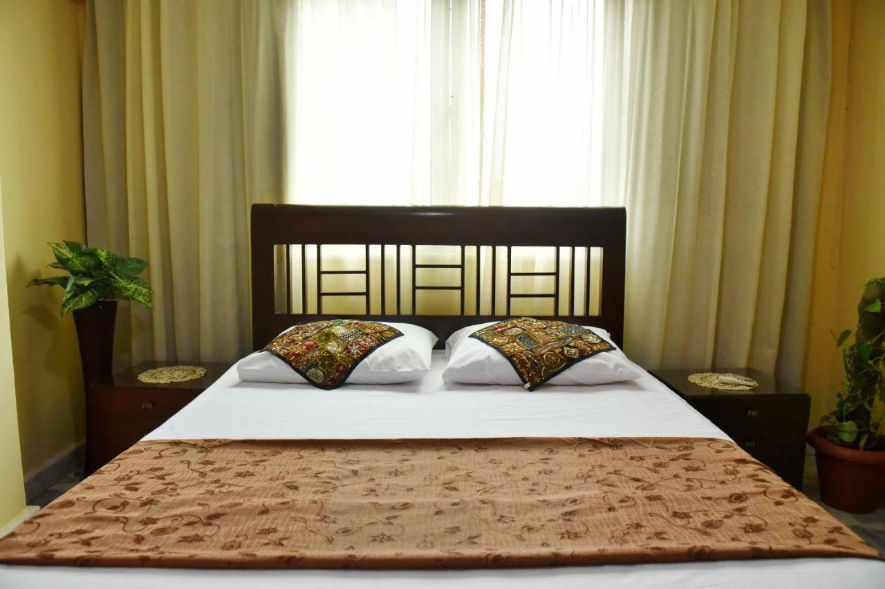 Two-Bedroom Apartment At Mohamed Farid Street El El Cairo Exterior foto