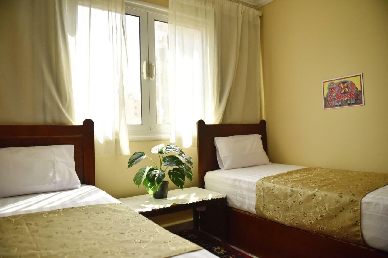 Two-Bedroom Apartment At Mohamed Farid Street El El Cairo Exterior foto