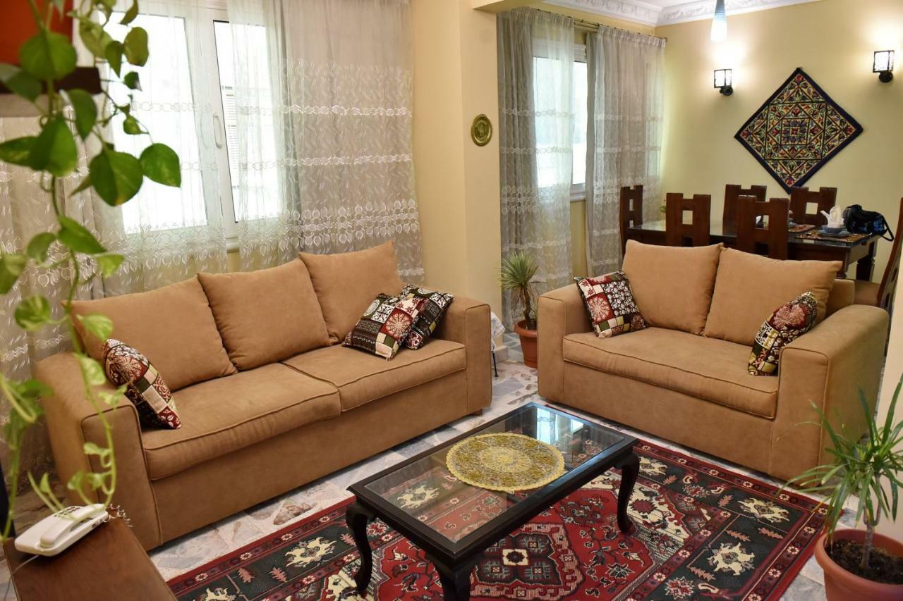 Two-Bedroom Apartment At Mohamed Farid Street El El Cairo Exterior foto