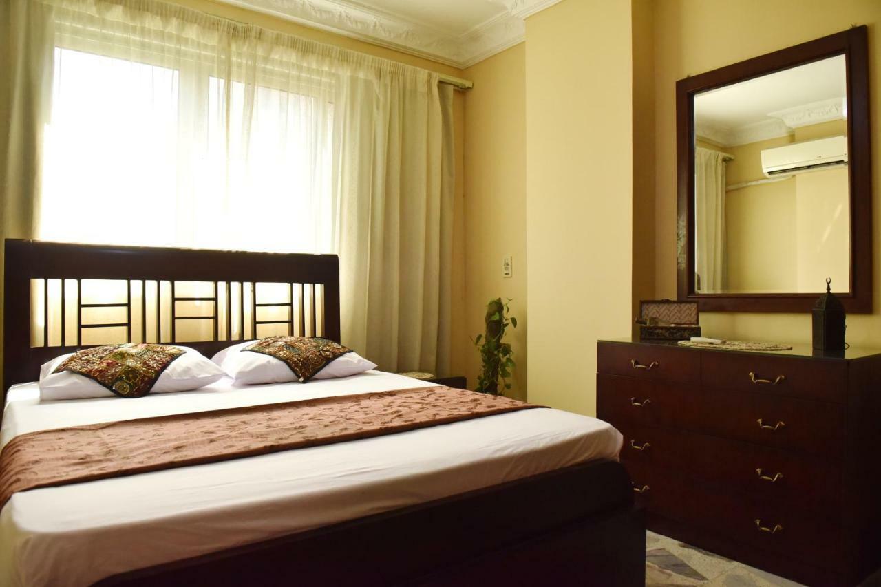Two-Bedroom Apartment At Mohamed Farid Street El El Cairo Exterior foto