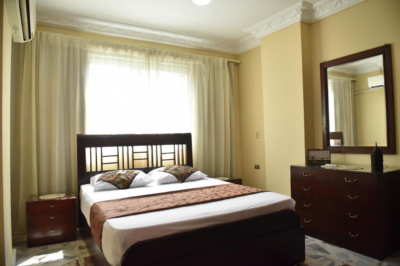 Two-Bedroom Apartment At Mohamed Farid Street El El Cairo Exterior foto